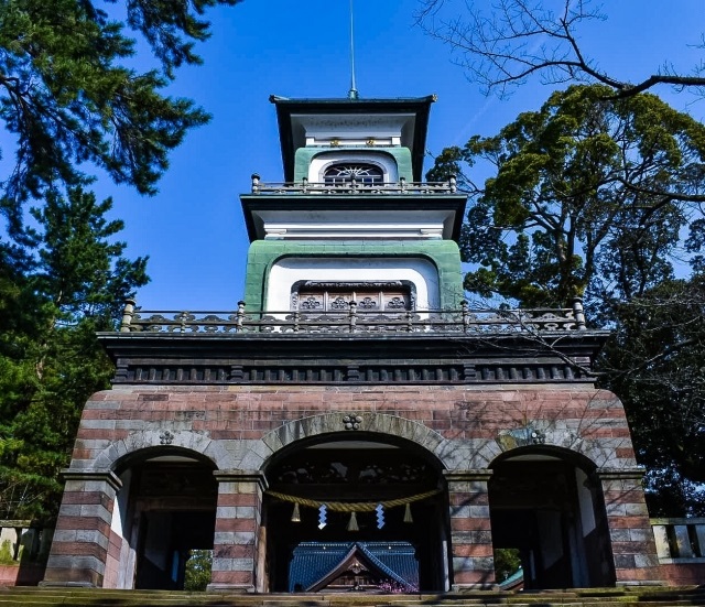 金沢尾山神社